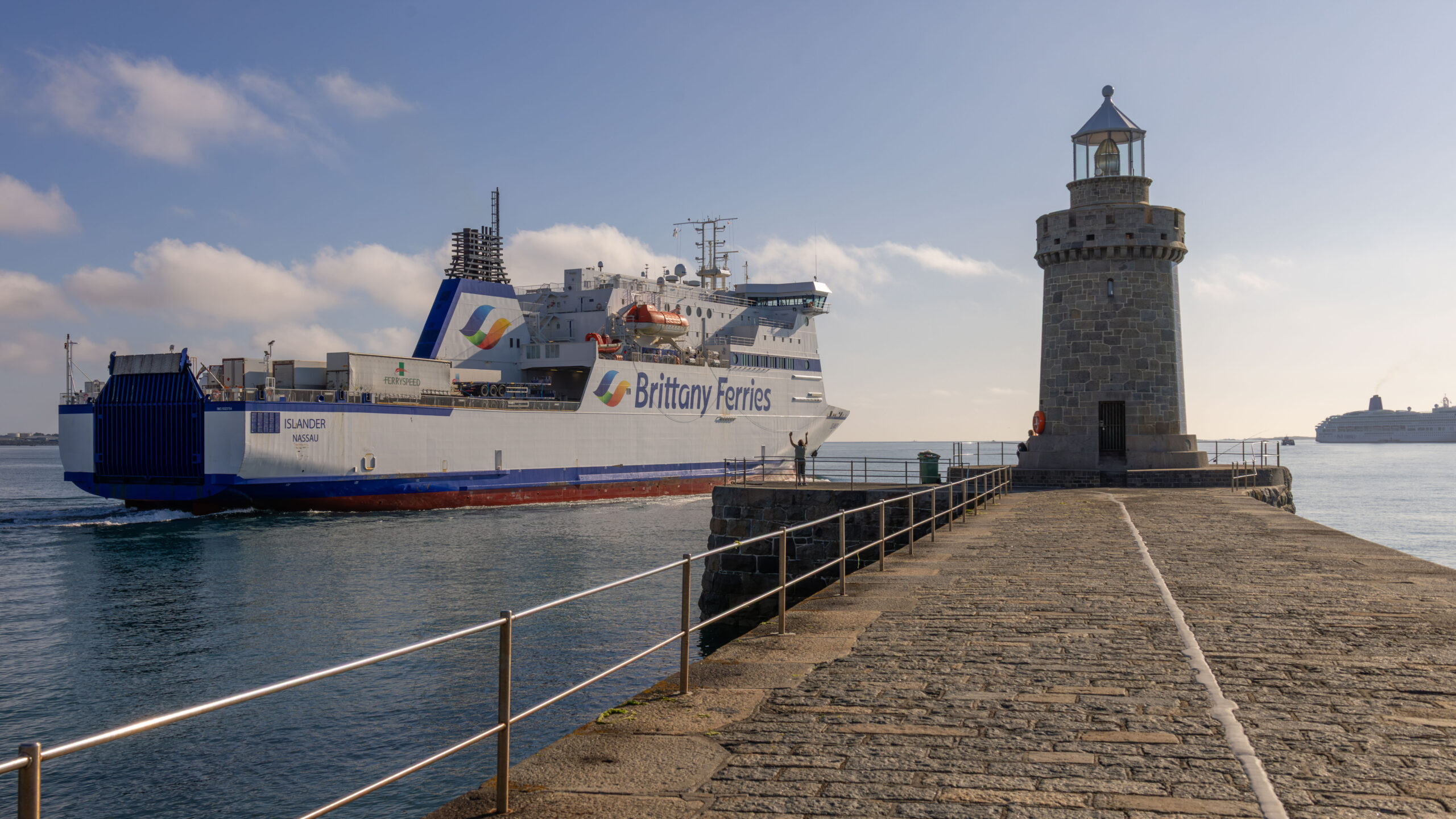 Połączenia promowe na Wyspy Normandzkie – Jersey i Guernsey dostępne w Transcamion