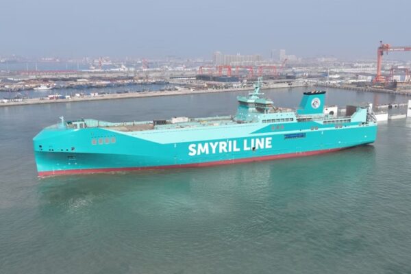Smyril Line wzmacnia siatkę połączeń towarowych na Północnym Atlantyku dzięki nowemu statkowi RoRo Skipanes