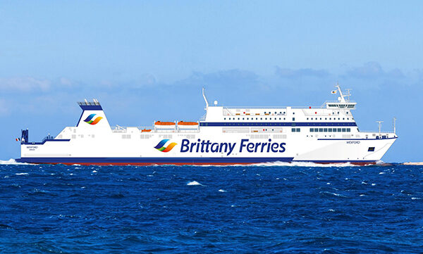 Brittany Ferries czarteruje Vizzavona na trasie Cherbourg–Rosslare
